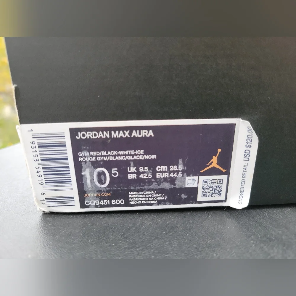 NIKE Jordan Max Aura Men's 10.5 - Picture 2 of 16